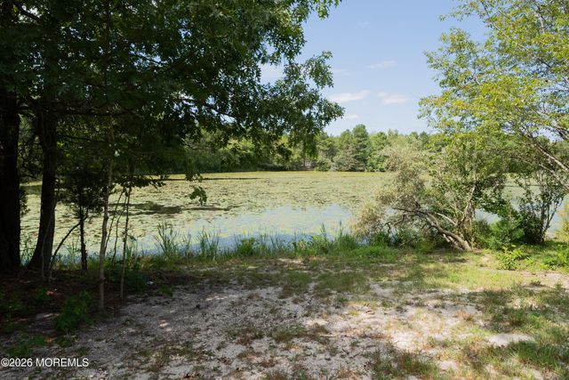 1425 Forecastle Avenue, Manahawkin, NJ 08050