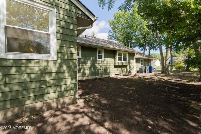 1425 Forecastle Avenue, Manahawkin, NJ 08050