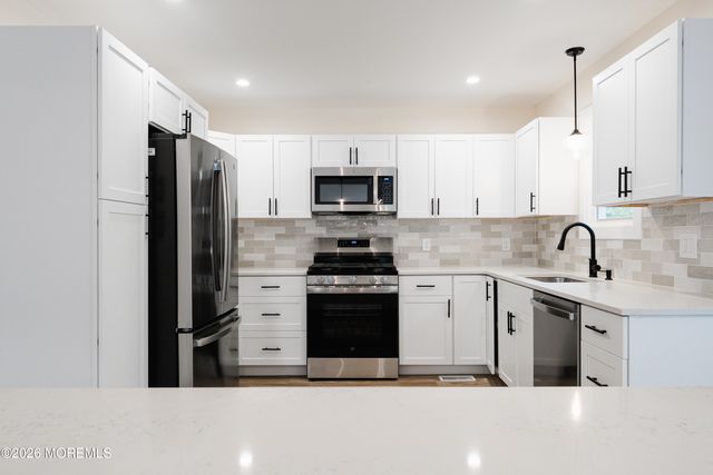 1425 Forecastle Avenue, Manahawkin, NJ 08050