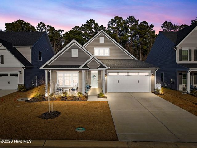 1222 Middle Crest Drive NE, Bolivia, NC 28422