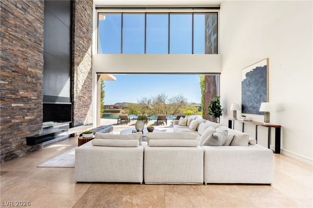 91 Hawk Ridge Drive, Las Vegas, NV 89135