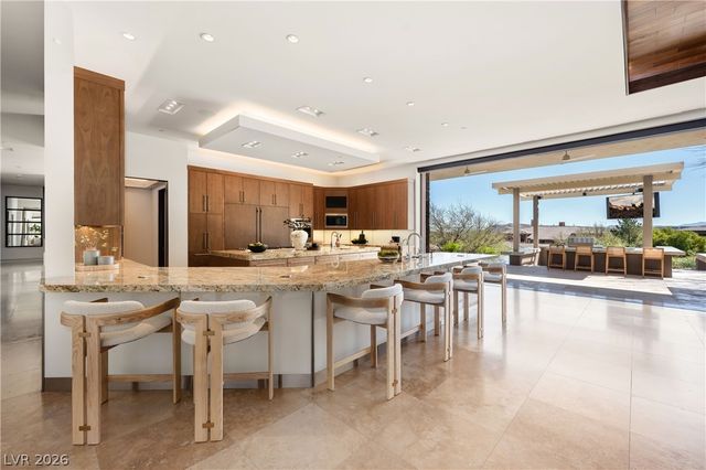 91 Hawk Ridge Drive, Las Vegas, NV 89135