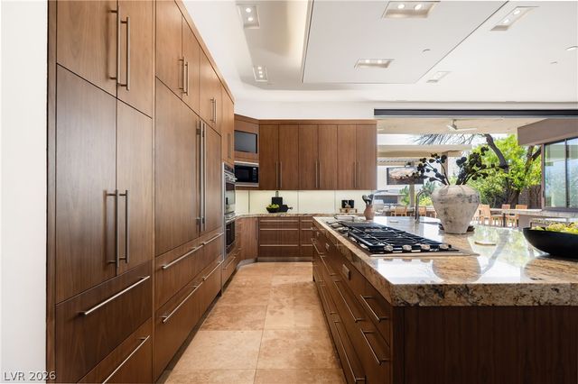 91 Hawk Ridge Drive, Las Vegas, NV 89135