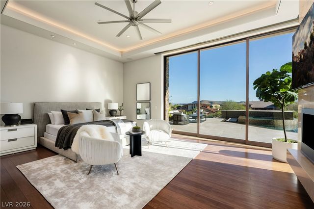 91 Hawk Ridge Drive, Las Vegas, NV 89135