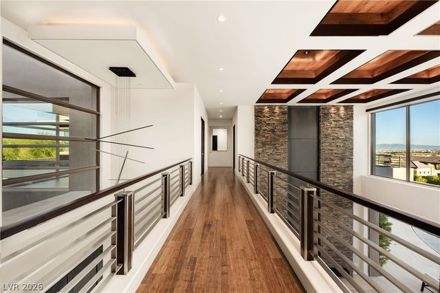 91 Hawk Ridge Drive, Las Vegas, NV 89135