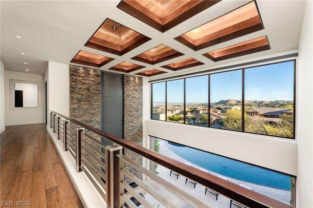 91 Hawk Ridge Drive, Las Vegas, NV 89135