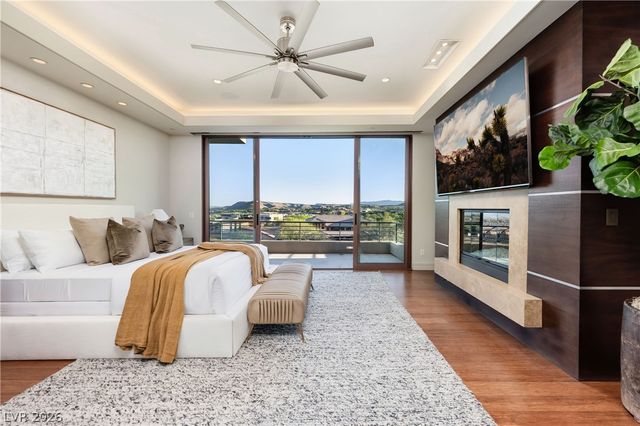 91 Hawk Ridge Drive, Las Vegas, NV 89135