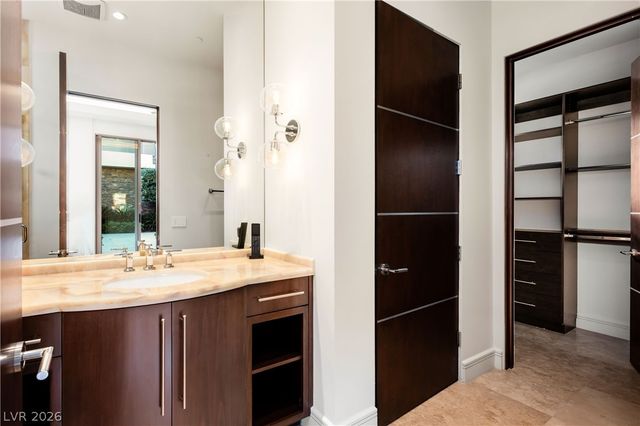 91 Hawk Ridge Drive, Las Vegas, NV 89135