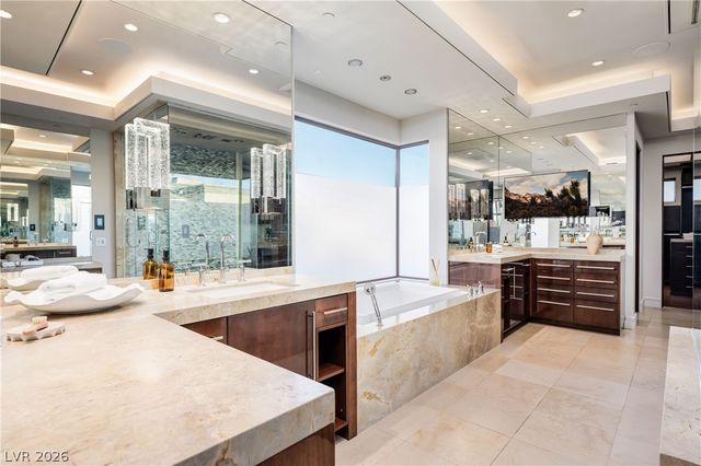 91 Hawk Ridge Drive, Las Vegas, NV 89135