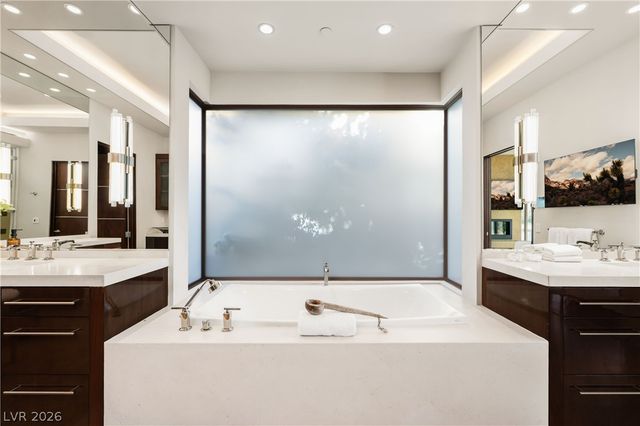 91 Hawk Ridge Drive, Las Vegas, NV 89135