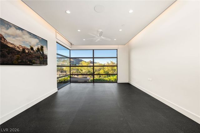 91 Hawk Ridge Drive, Las Vegas, NV 89135