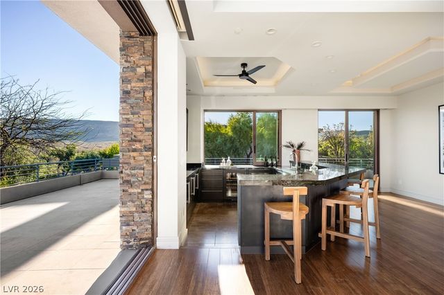 91 Hawk Ridge Drive, Las Vegas, NV 89135