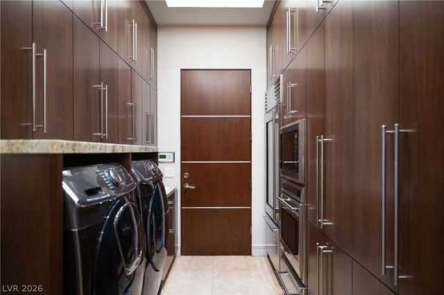 91 Hawk Ridge Drive, Las Vegas, NV 89135