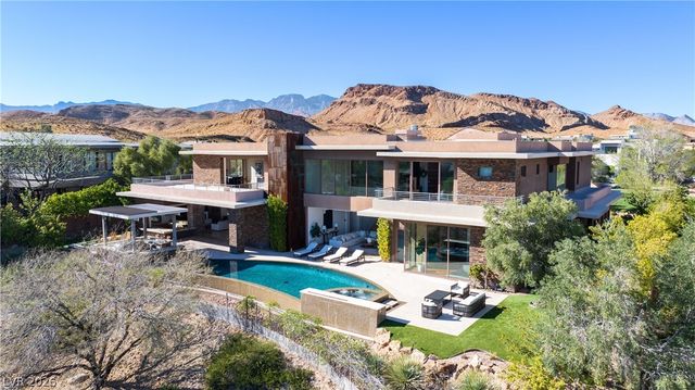 91 Hawk Ridge Drive, Las Vegas, NV 89135