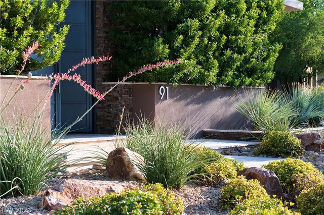 91 Hawk Ridge Drive, Las Vegas, NV 89135