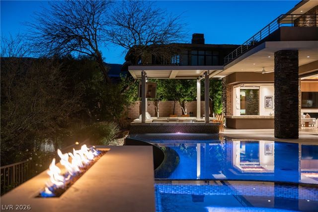 91 Hawk Ridge Drive, Las Vegas, NV 89135