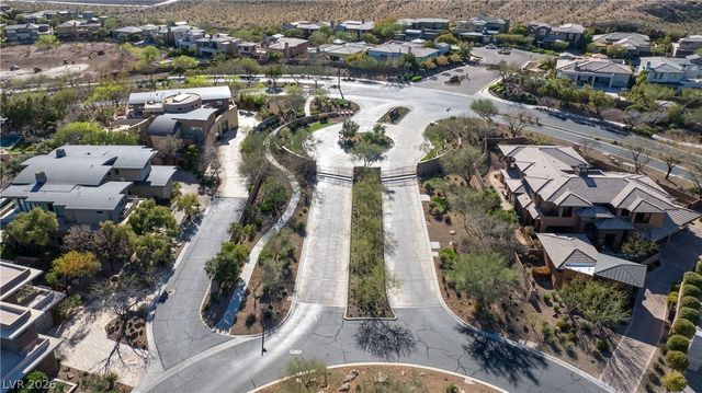 91 Hawk Ridge Drive, Las Vegas, NV 89135