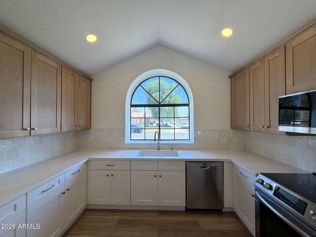 630 N ST PAUL --, Mesa, AZ 85205