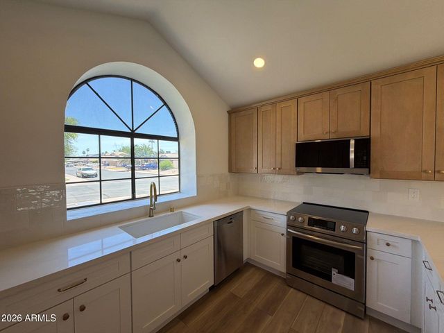 630 N ST PAUL --, Mesa, AZ 85205