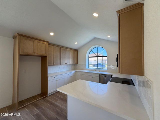 630 N ST PAUL --, Mesa, AZ 85205