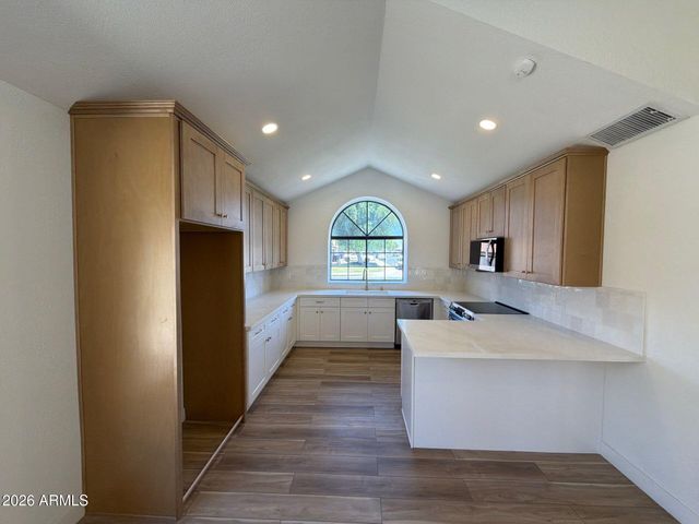 630 N ST PAUL --, Mesa, AZ 85205