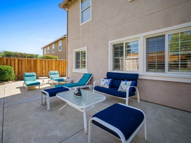 5324 Brandon Dr, Rocklin, CA 95765