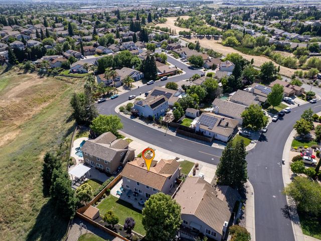 5324 Brandon Dr, Rocklin, CA 95765