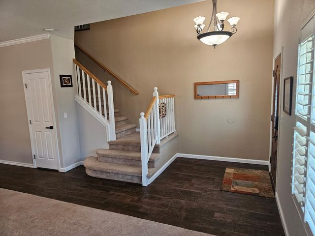 5324 Brandon Dr, Rocklin, CA 95765