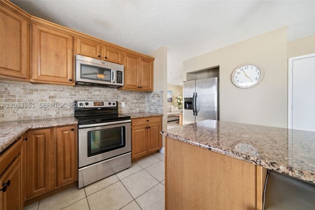 6633 Bayfront Dr, Margate, FL 33063