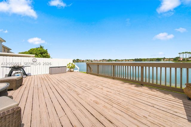 6633 Bayfront Dr, Margate, FL 33063