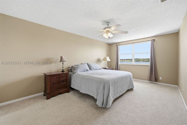 6633 Bayfront Dr, Margate, FL 33063