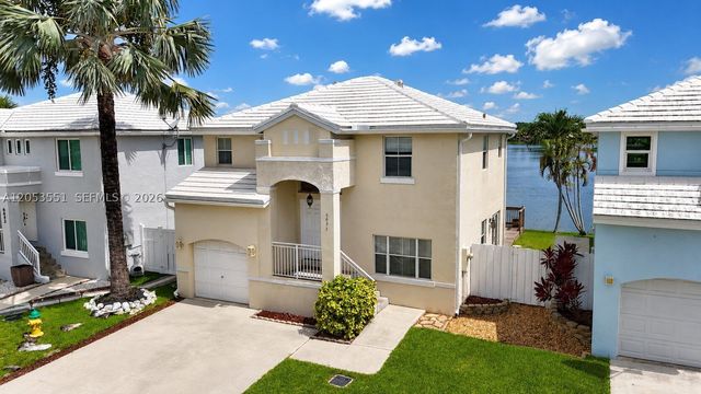 6633 Bayfront Dr, Margate, FL 33063