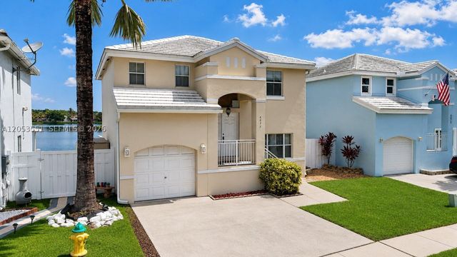 6633 Bayfront Dr, Margate, FL 33063