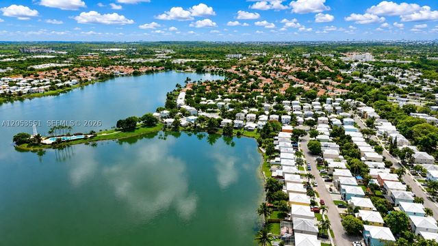6633 Bayfront Dr, Margate, FL 33063