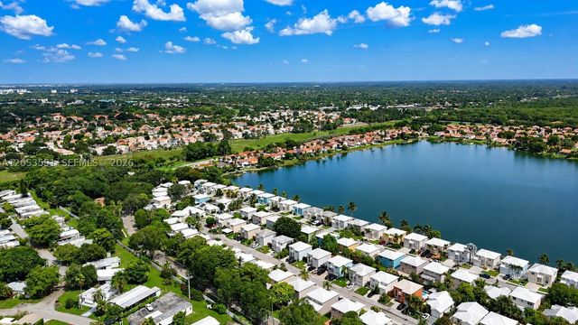 6633 Bayfront Dr, Margate, FL 33063