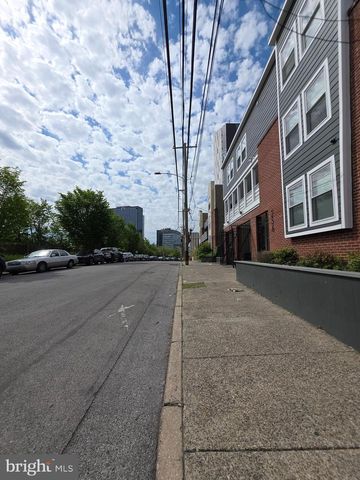 3219 WINTER ST, Philadelphia, PA 19104