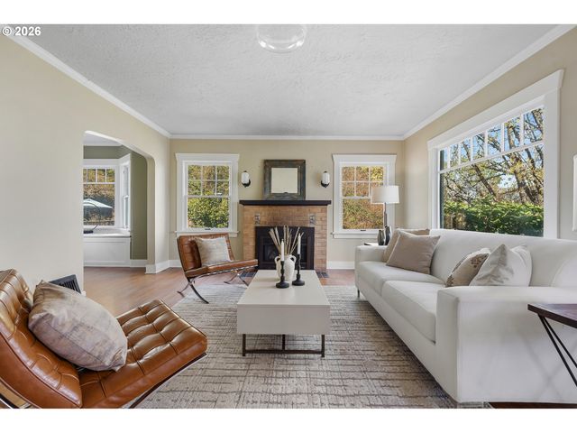 9991 Nw WILARK Ave, Portland, OR 97231