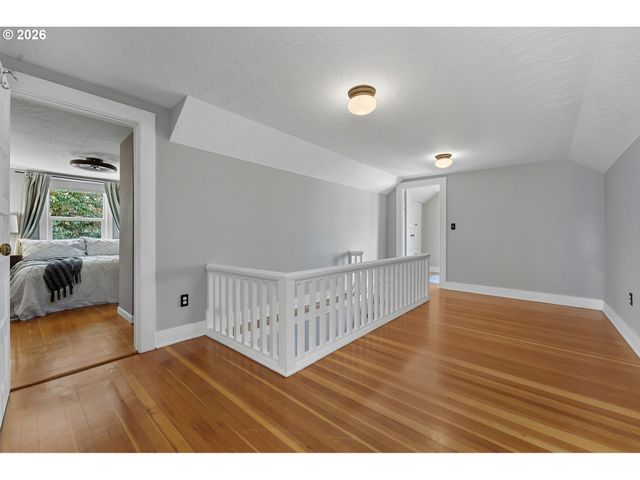 9991 Nw WILARK Ave, Portland, OR 97231