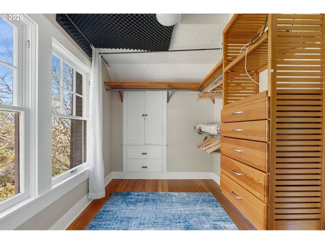 9991 Nw WILARK Ave, Portland, OR 97231