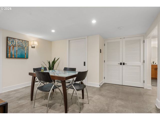 9991 Nw WILARK Ave, Portland, OR 97231