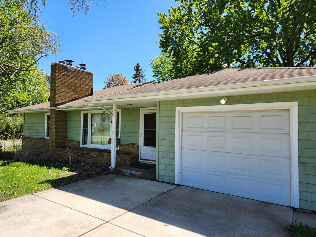 3201 W 60th Street, Edina, MN 55410