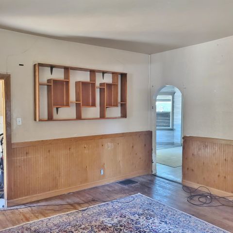 1621 W 10th Street, Michigan City, IN 46360