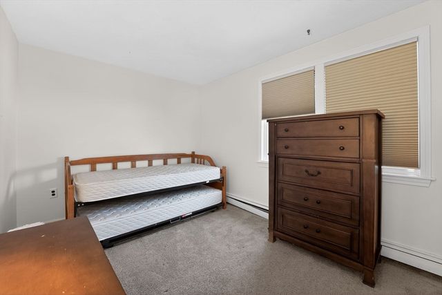 15 Flagg Cir, Waltham, MA 02453