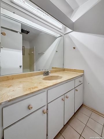 6227 Cairo, San Antonio, TX 78229