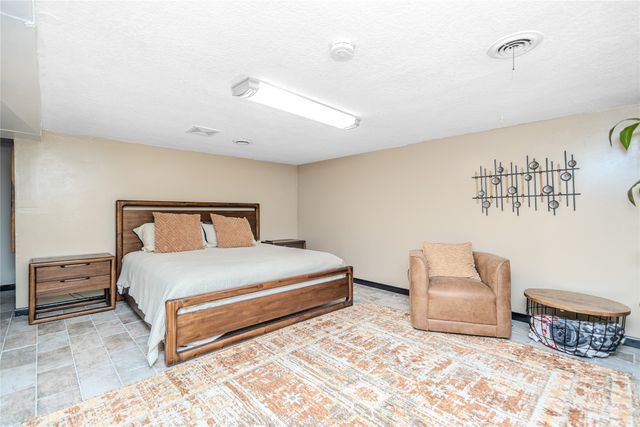 1918 9th Street, Des Moines, IA 50314