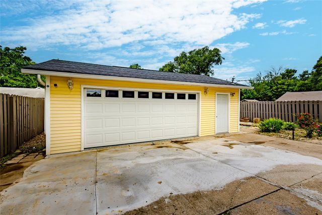 1918 9th Street, Des Moines, IA 50314
