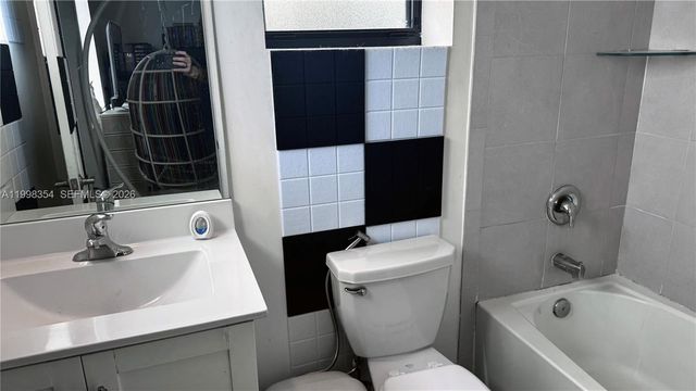 21404 NE 3rd Path, Miami, FL 33179