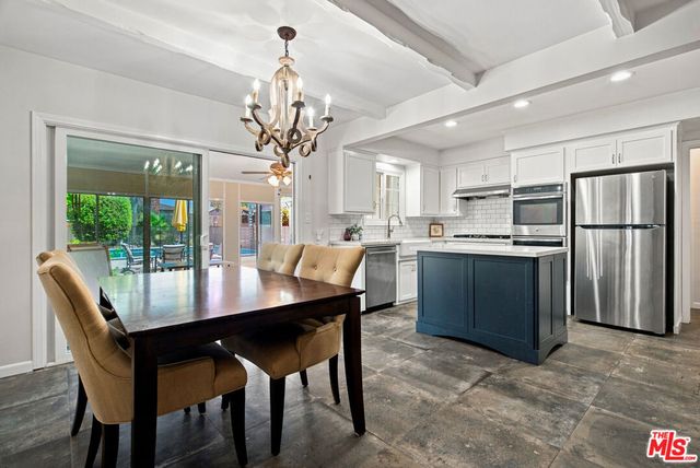 110 S Elwood Avenue, Glendora, CA 91741