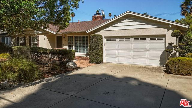 110 S Elwood Avenue, Glendora, CA 91741