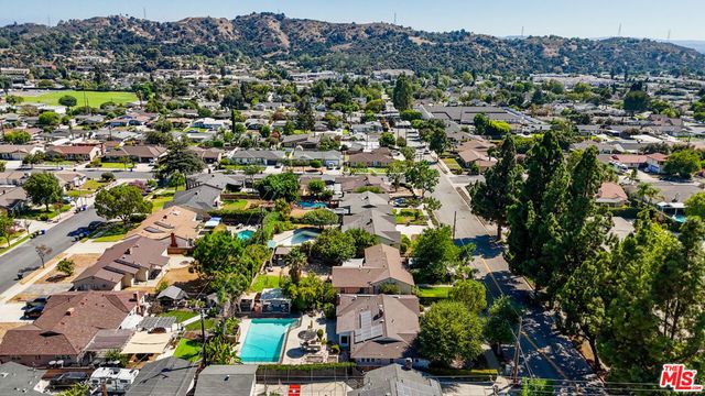110 S Elwood Avenue, Glendora, CA 91741